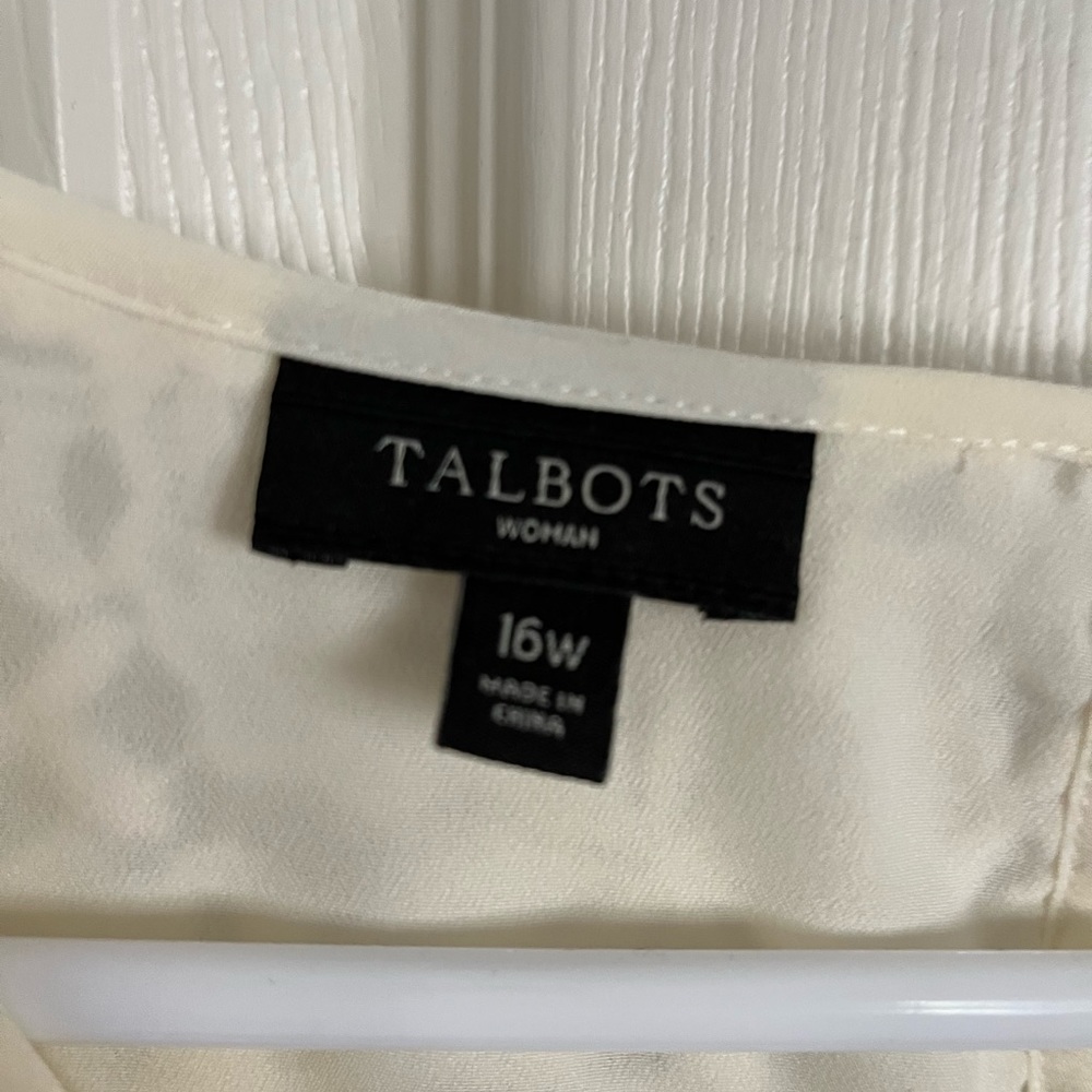 Perfect Condition Only Worn 1 Time. Great With Je… - image 3